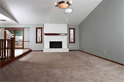 Building Photo - 305 N Mark Allen St