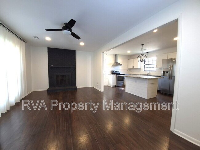 Foto del edificio - 1409 Gambrel Dr