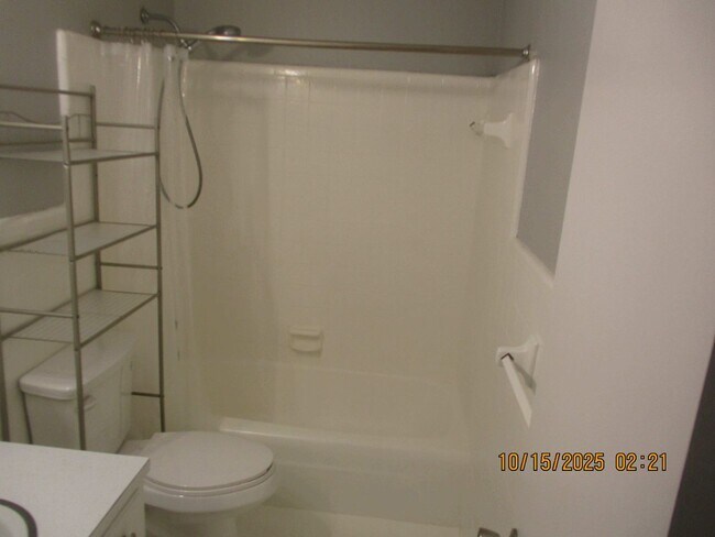 Foto del edificio - 2508 Redwood Ct