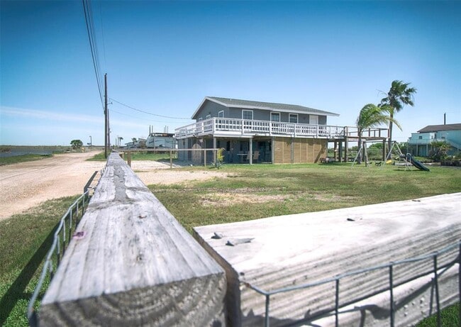Building Photo - 7015 W Hunter Dr