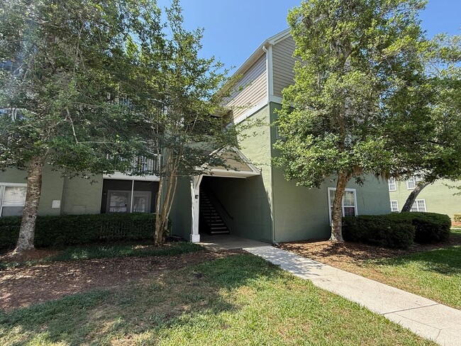 Foto del edificio - Beautifully maintained condo for rent in t...