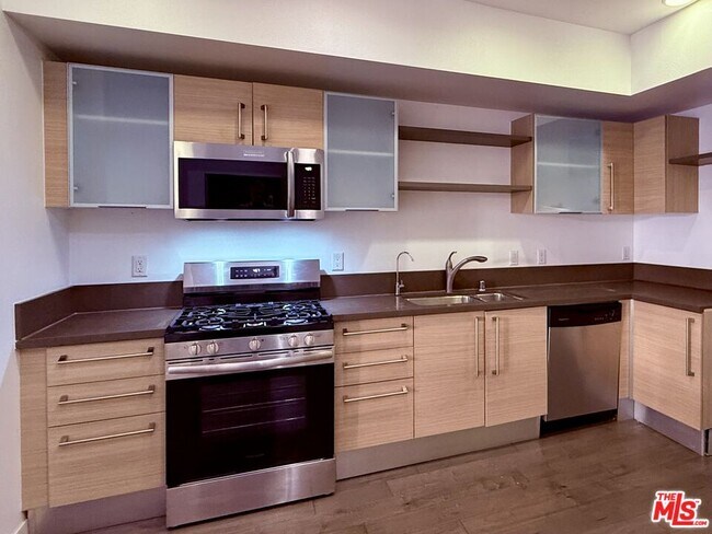 Foto del edificio - 1234 Wilshire Blvd