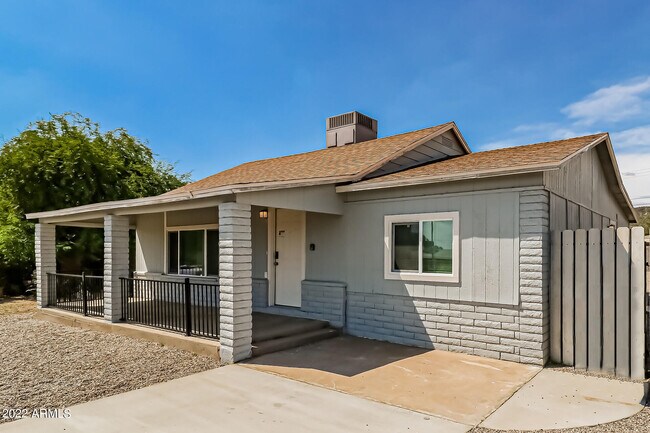 Building Photo - 1310 W Ironwood Dr