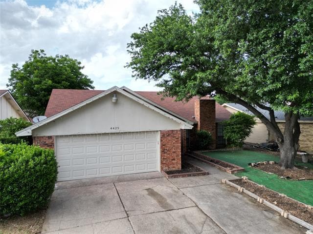 Building Photo - 4425 Campion Ln