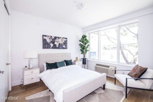 Building Photo - 1 br, 1 bath Apartment - 806 Dekalb Ave