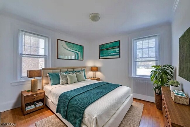 Building Photo - Bright 2BR Condo in Bloomfield – Prime Loc...