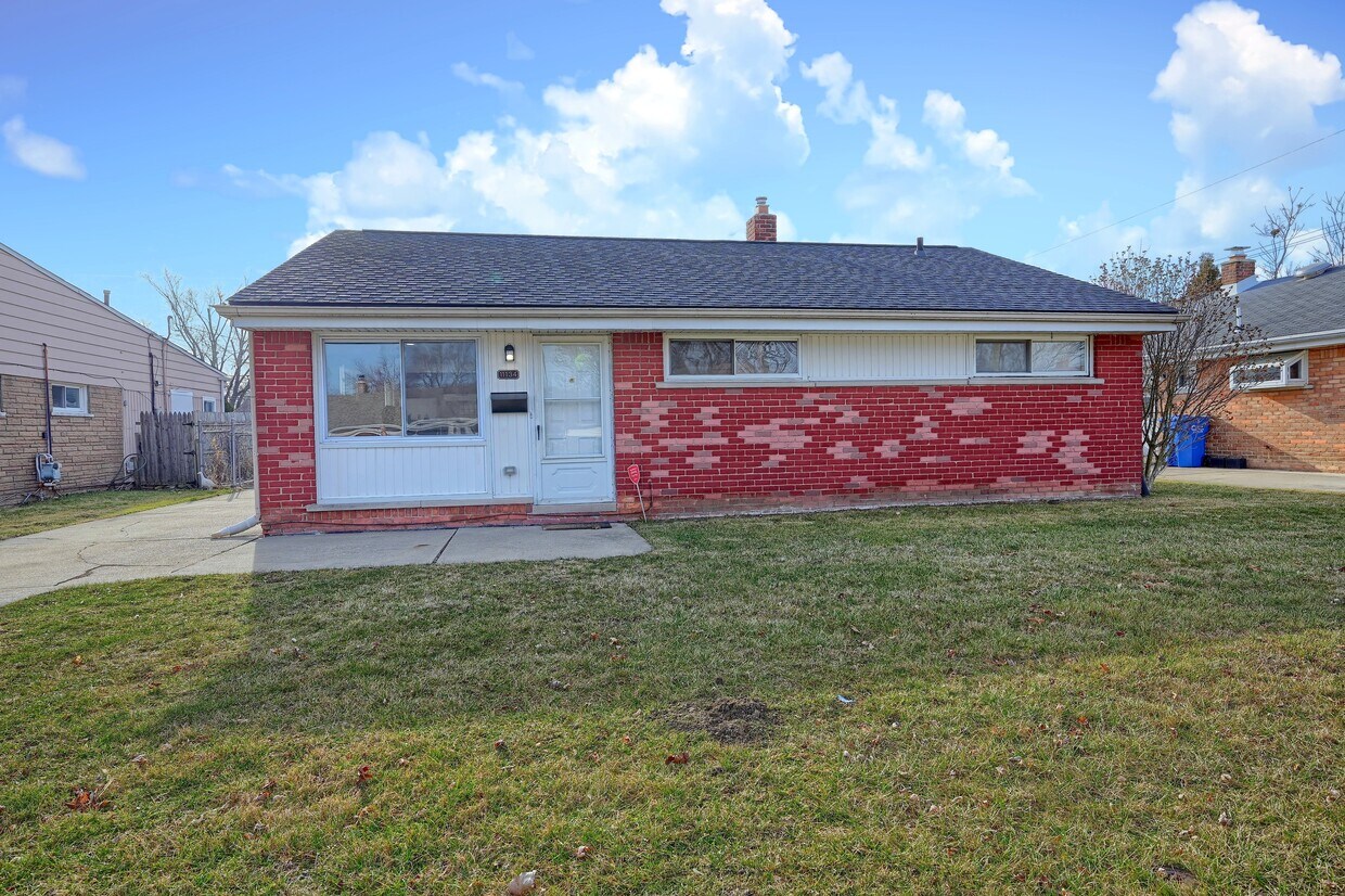 Primary Photo - 11134 Superior Ave