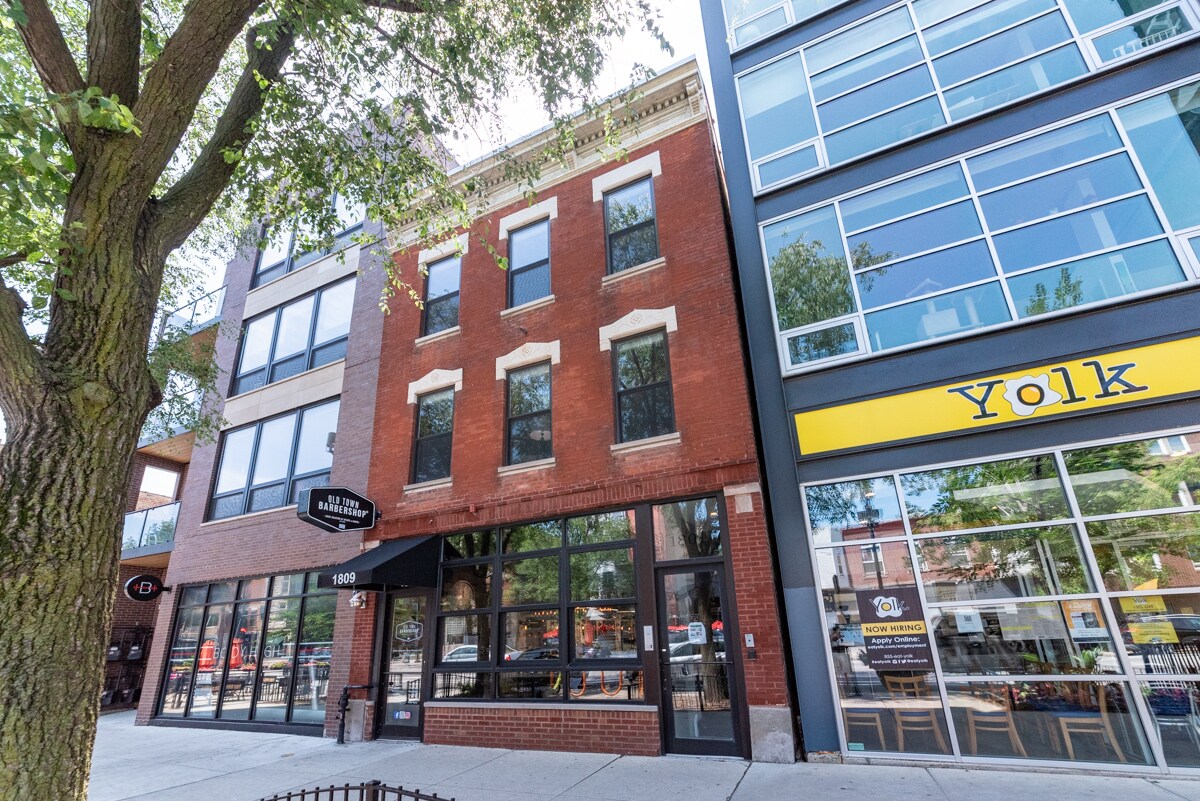 Foto principal - 1809 W Division St