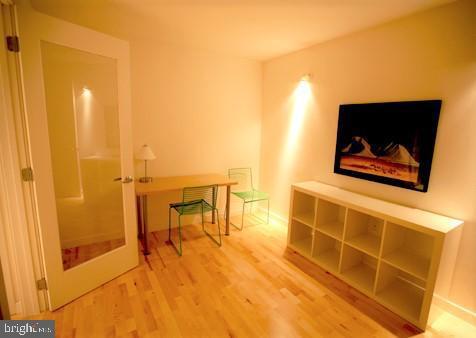 Foto del edificio - 417 Ridge St NW