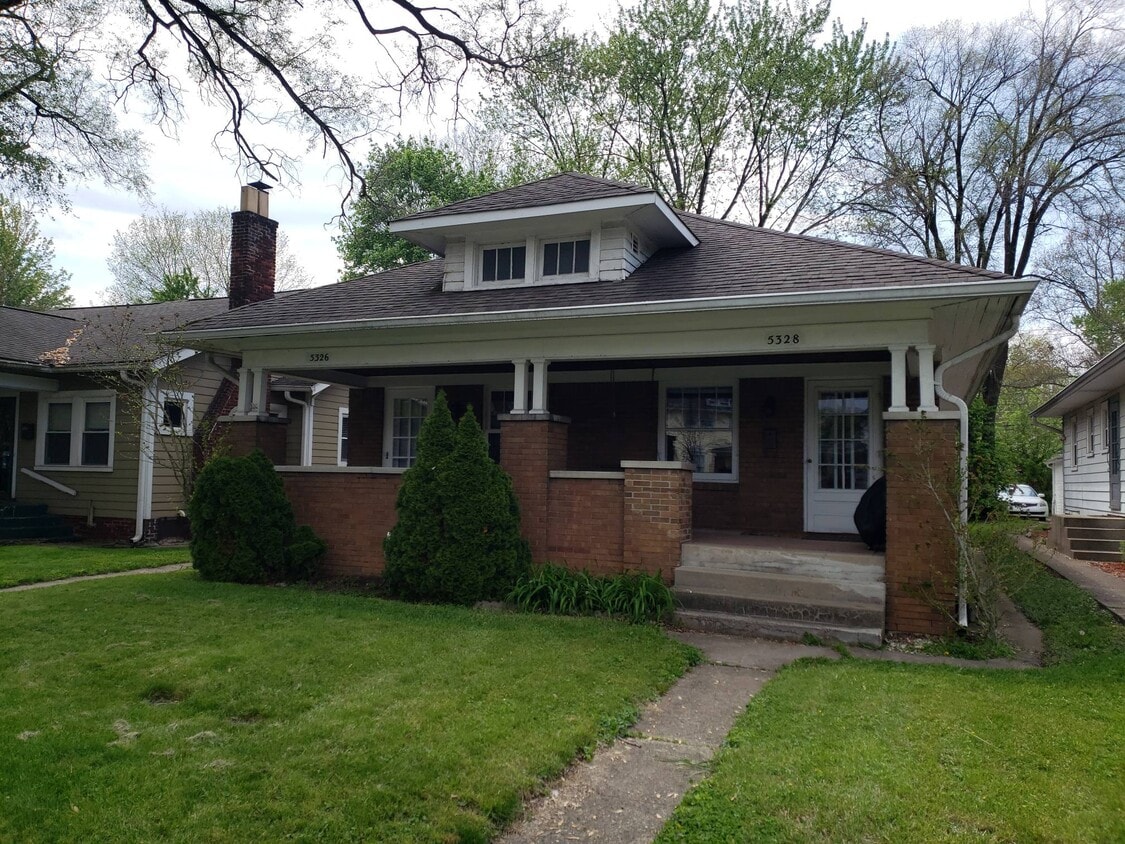 Primary Photo - 5326 N College Ave