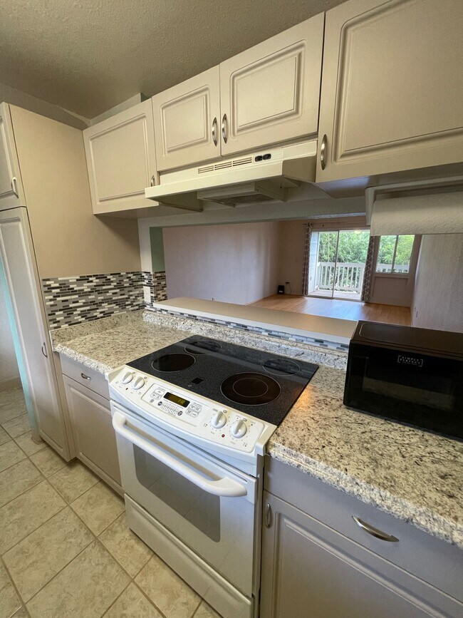 Foto del edificio - 94-644-644 Lumiaina St