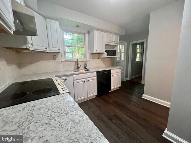 Foto del edificio - 5140 15th St N