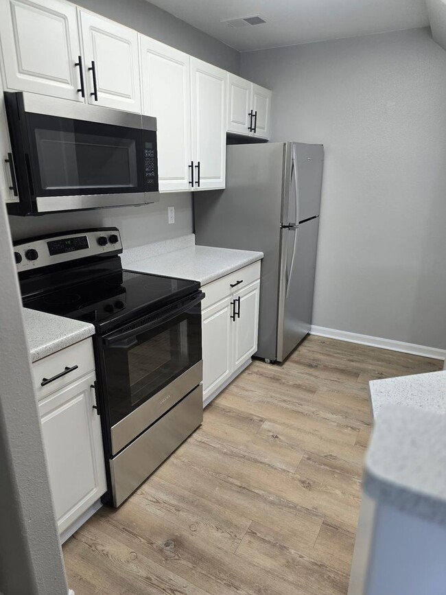 Interior Photo - Richmond Hills