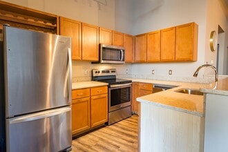 Building Photo - TipTop Apartments