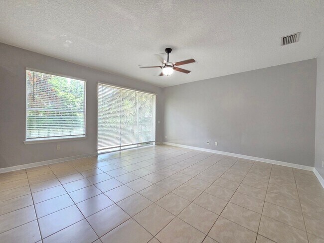 Building Photo - 337 Coral Beach Cir