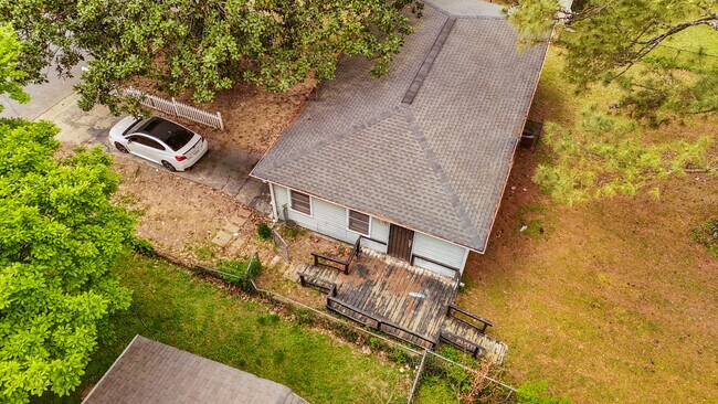 Foto del edificio - 2821 Revere Dr NW