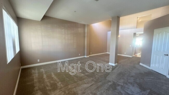 Foto del edificio - 1515 Elegante Ct