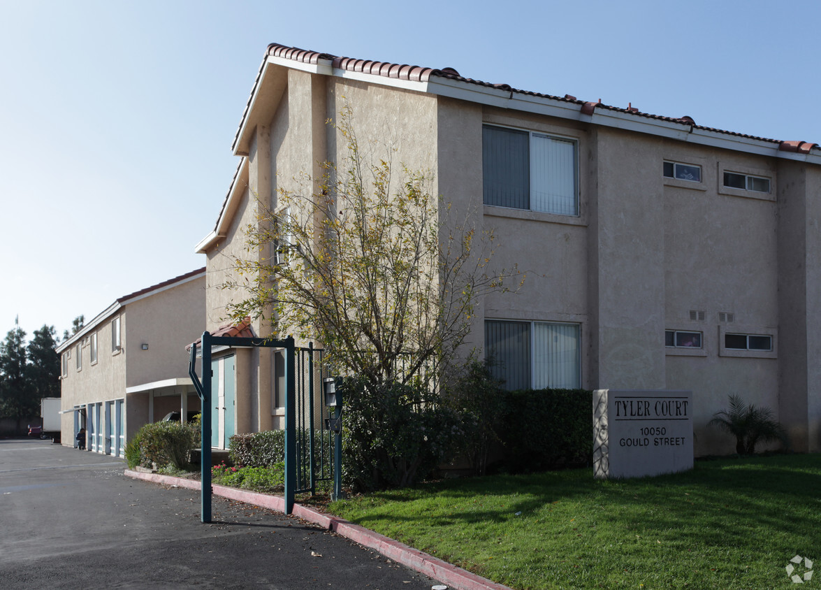 Foto del edificio - Tyler Court Apartments