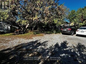 Building Photo - 292 William St E