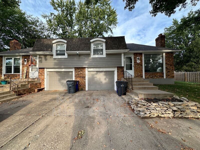 Primary Photo - 800 S Willow Dr