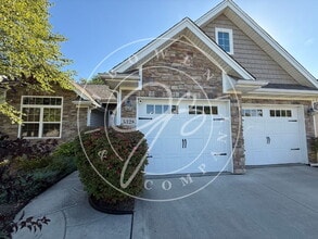 Building Photo - 5328 Palisades Dr