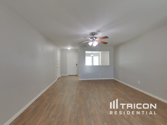 Foto del edificio - 5029 Hauna Ln