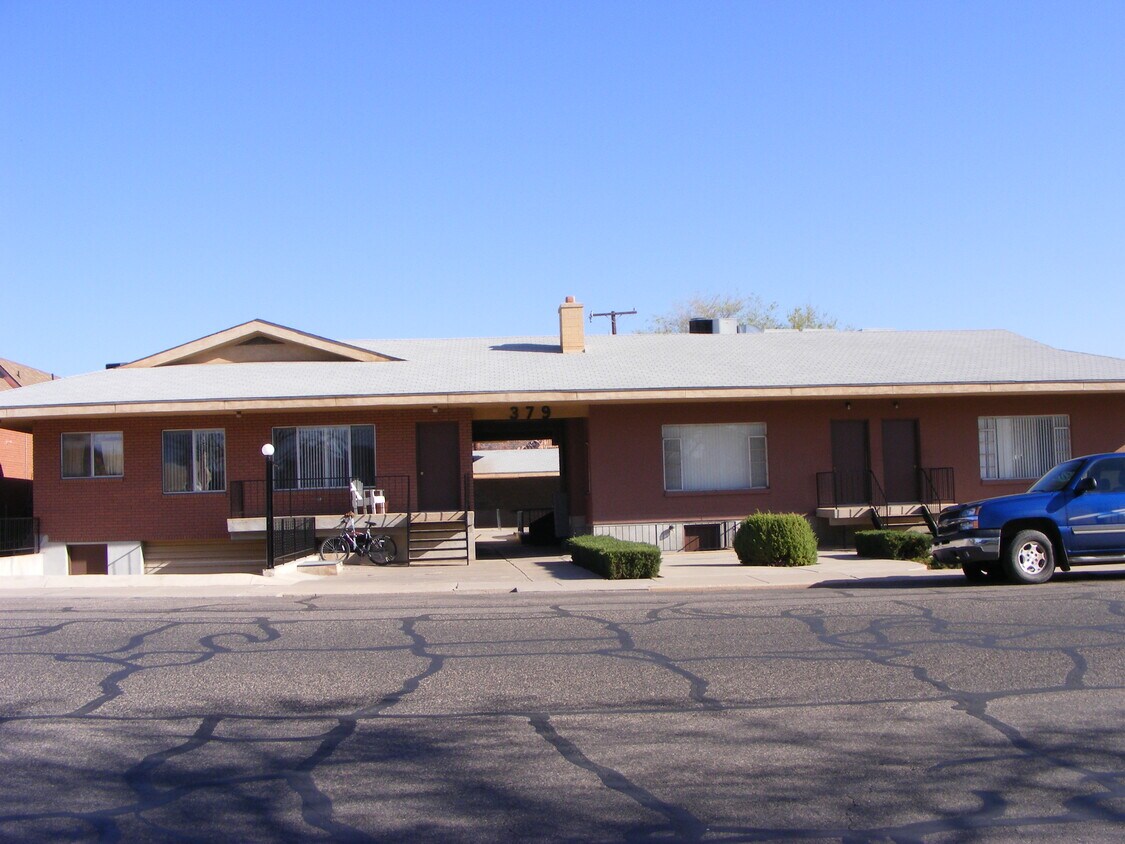 Primary Photo - 379 E 400 S