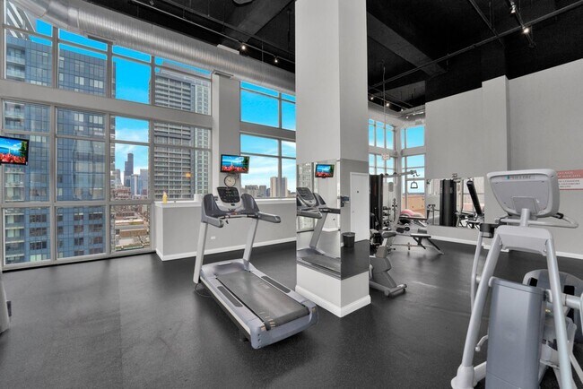 Foto del edificio - 230 W Division St