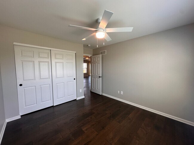 Foto del edificio - 4BR/2BA Home for Rent in Eastwood w/Basement and Backyard Deck!