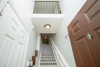 Building Photo - 1005 Bella Vista Blvd