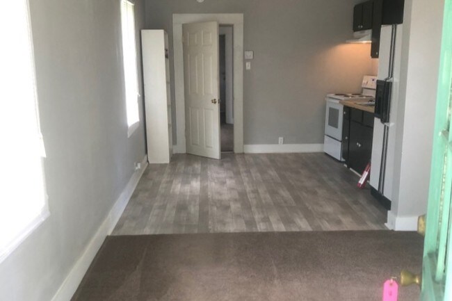 Foto del edificio - 17020 E Coleman Ave