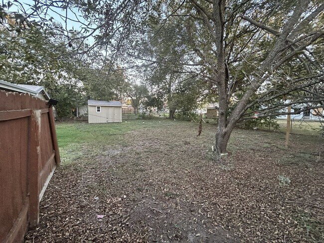 Foto del edificio - 1312 Leader