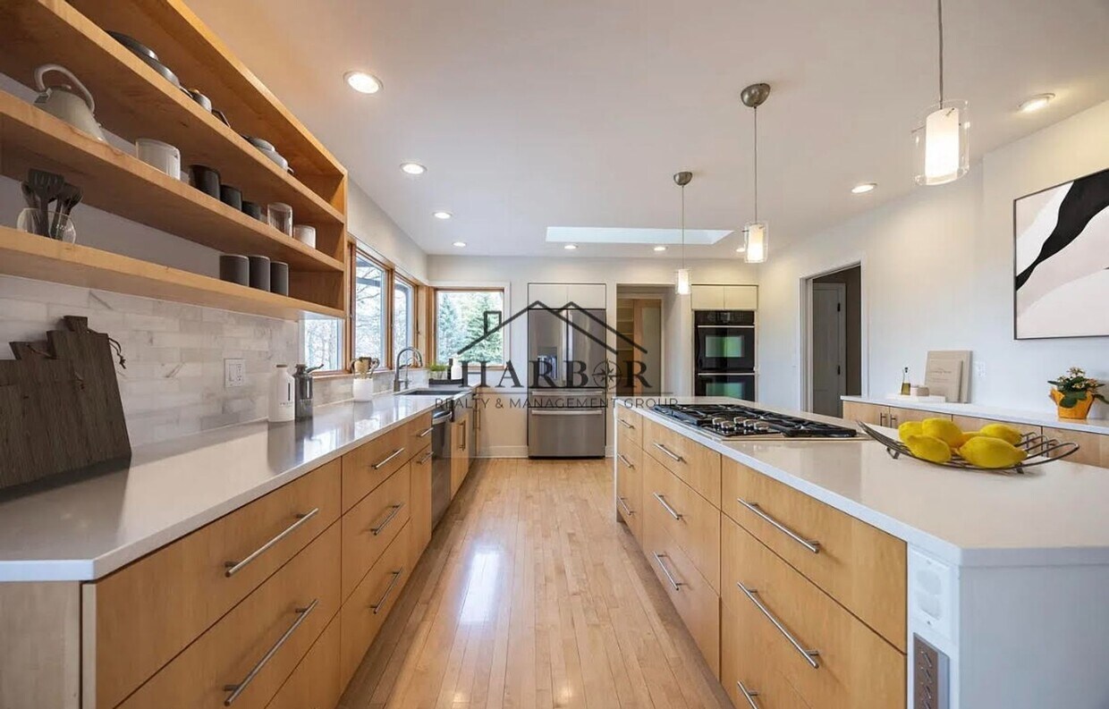 Foto principal - 1410 Woodland Dr SW