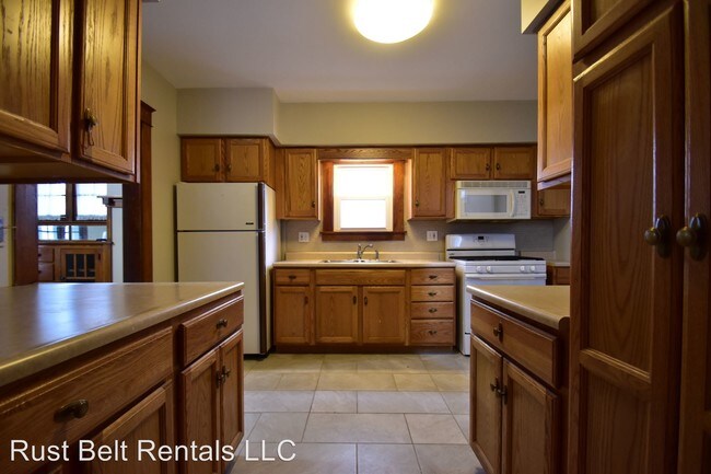 Building Photo - 3 br, 2 bath House - 101 North Bon Air