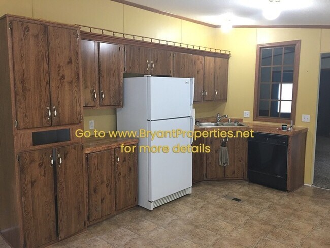 Building Photo - 1323-B Brinkley Branch Rd Gallatin TN 37066