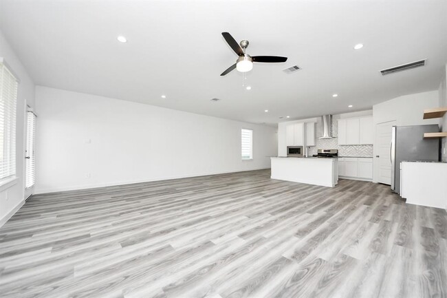 Building Photo - 2941 Amherst Mdw Ln