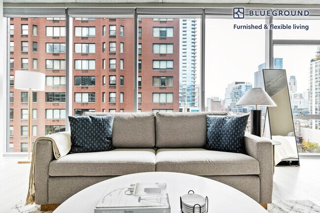 Foto del edificio - 311 W Illinois St