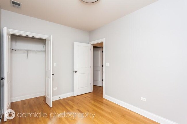 Foto del edificio - 2 bedroom in Chicago IL 60622