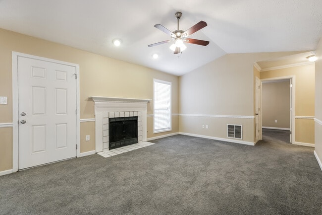 Foto del edificio - 5521 Pennybrook Trail