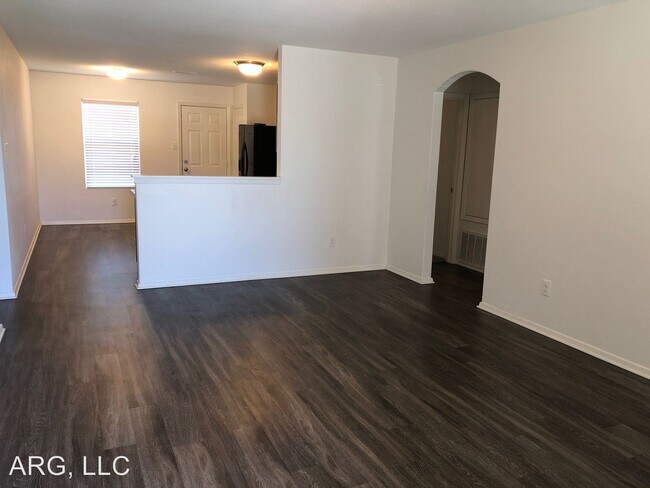 Building Photo - 3 br, 2 bath House - 3710 Churchill Drive