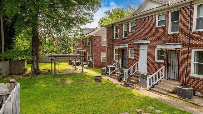 Foto del edificio - 1724 W 19th St