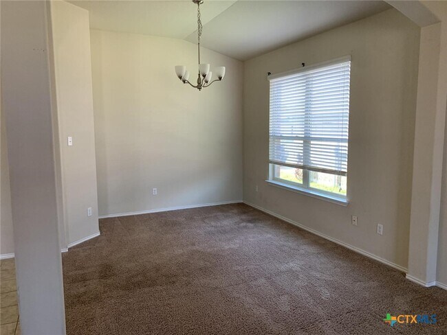 Foto del edificio - 1218 Iron Glen Dr