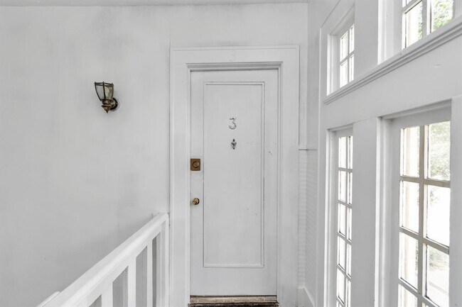 Foto del edificio - 907 W Gray St