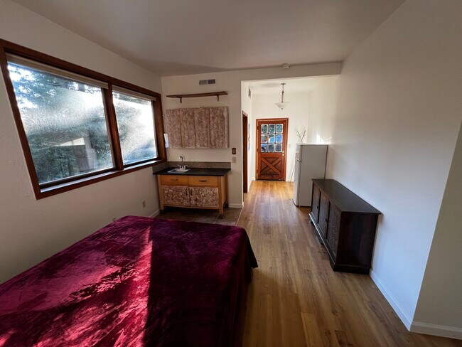 Foto del edificio - 3684 Misty Ln