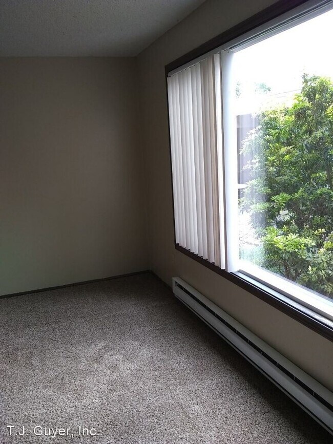 514 Medcalf St, Montesano, WA 98563 Room for Rent in Montesano, WA