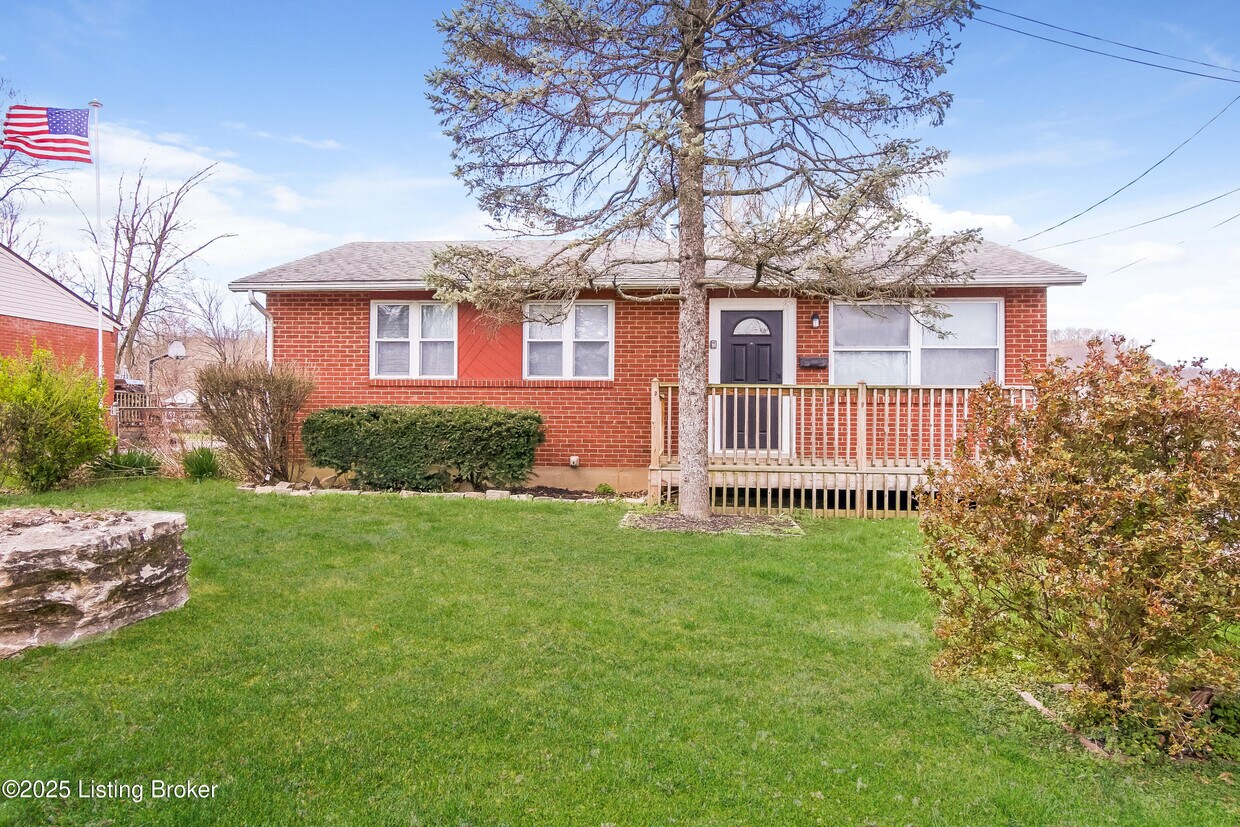 Primary Photo - 9412 Titan Dr