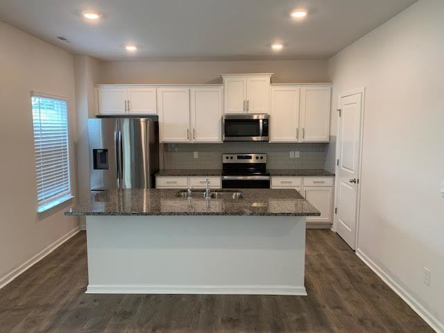 Building Photo - 4410 Marthas Vlg Ln