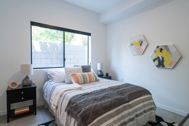 Foto del interior - 527 S Wilton Pl