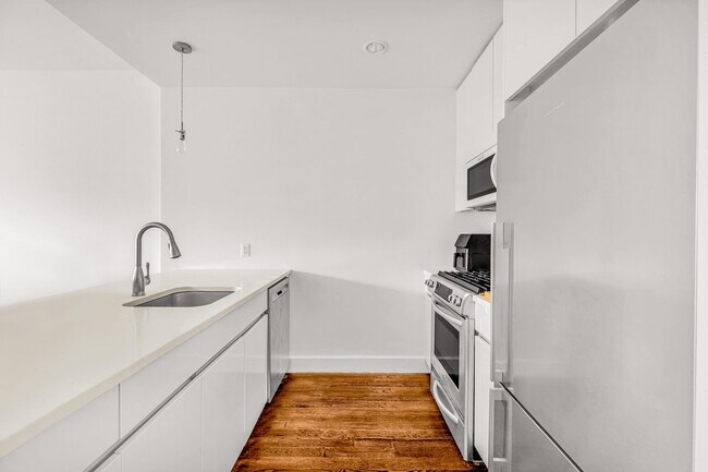 Foto del edificio - 1125-25 45th Ave
