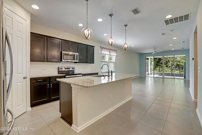 Foto del edificio - 3074 Paddle Creek Dr